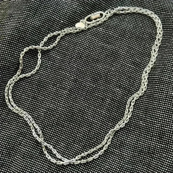 Silver tone chain layering necklace Rogers T.M. - Picture 1 of 4